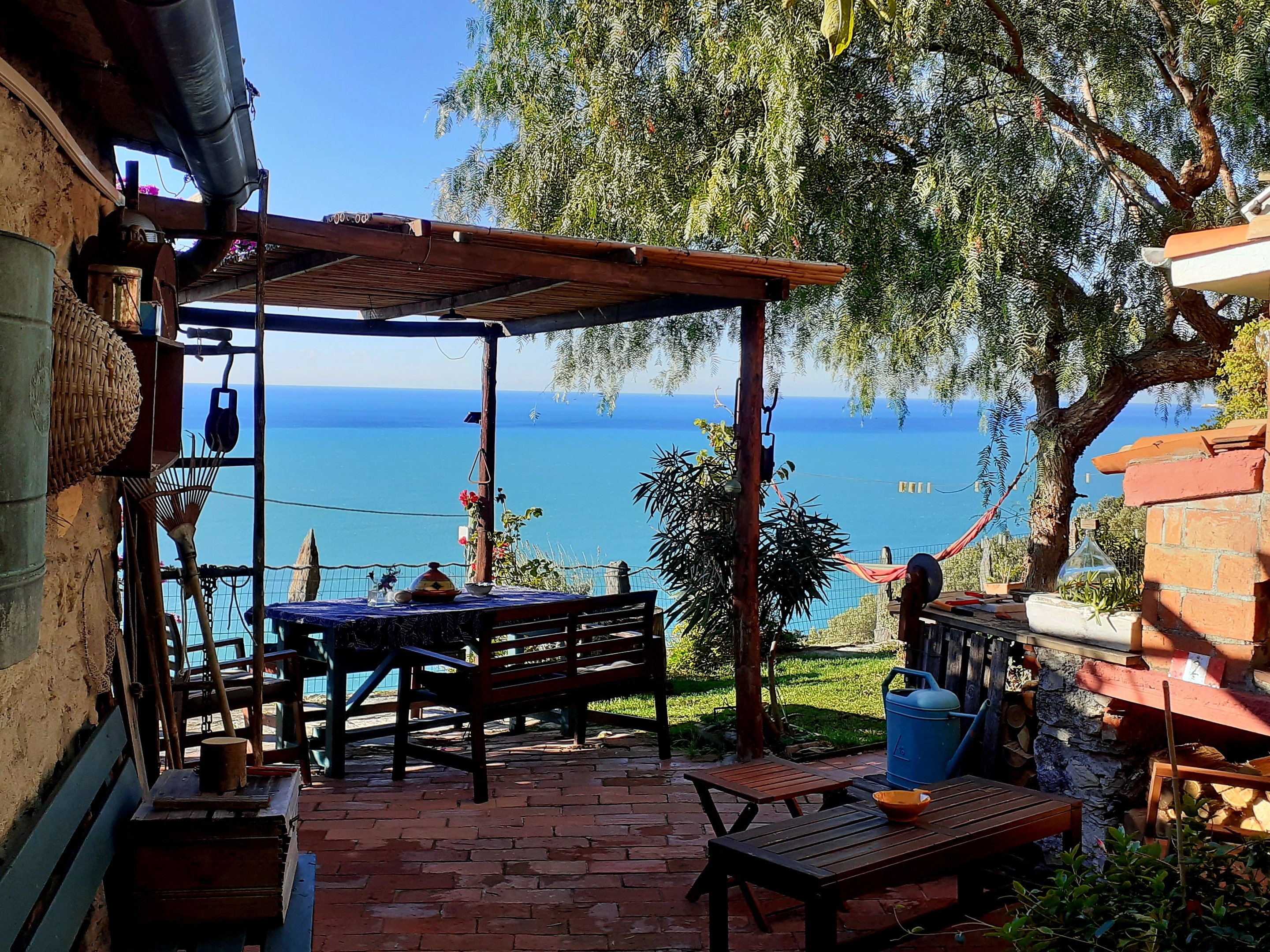 Leo's Lodge 